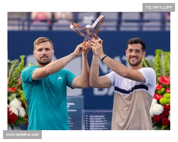 乔·索尔兹伯里-尼尔·斯库普斯基双打总决赛获亚军